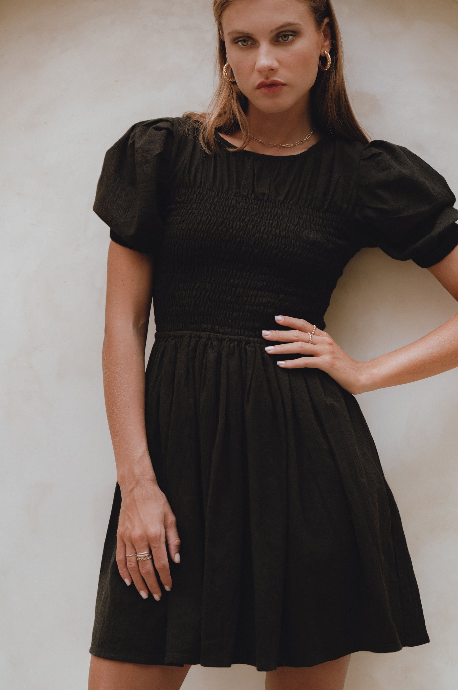 Elodie Smocked Leinen Mini Kleid