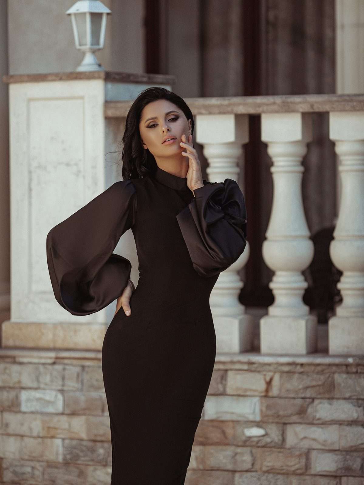 Elegant Beige Midi Dress with Puff Sleeves-4